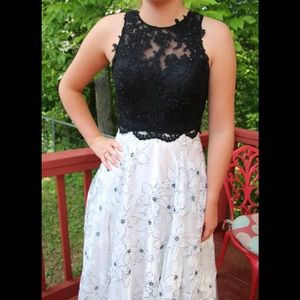 Prom Dress- JVN Size 4